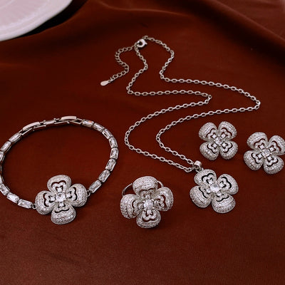 Four-petal Flower Clavicle Chain Fashion Special-interest Jewelry Suit Women